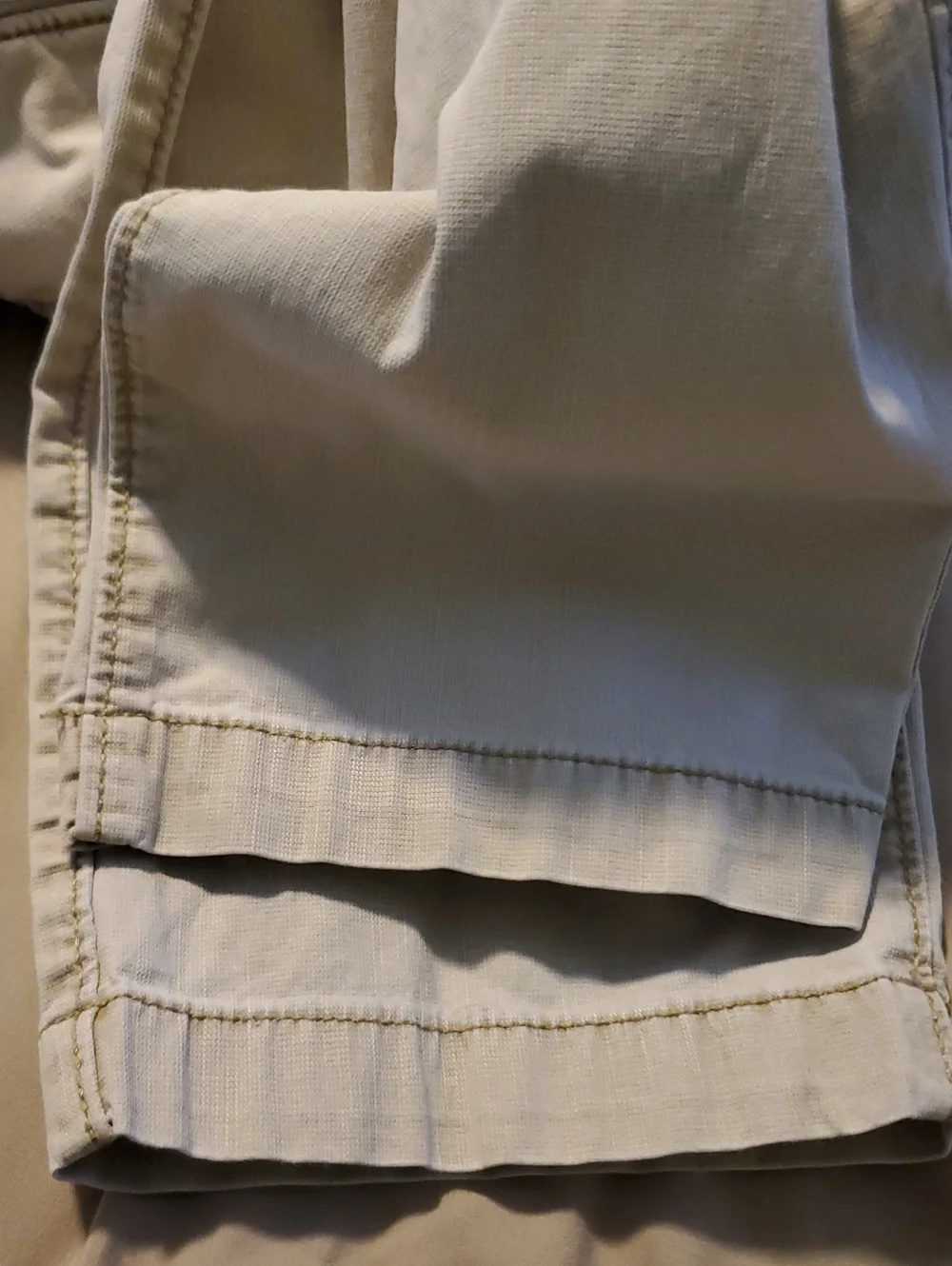 Hollister Men's Chino + Jogger Cream/Tan Size XL